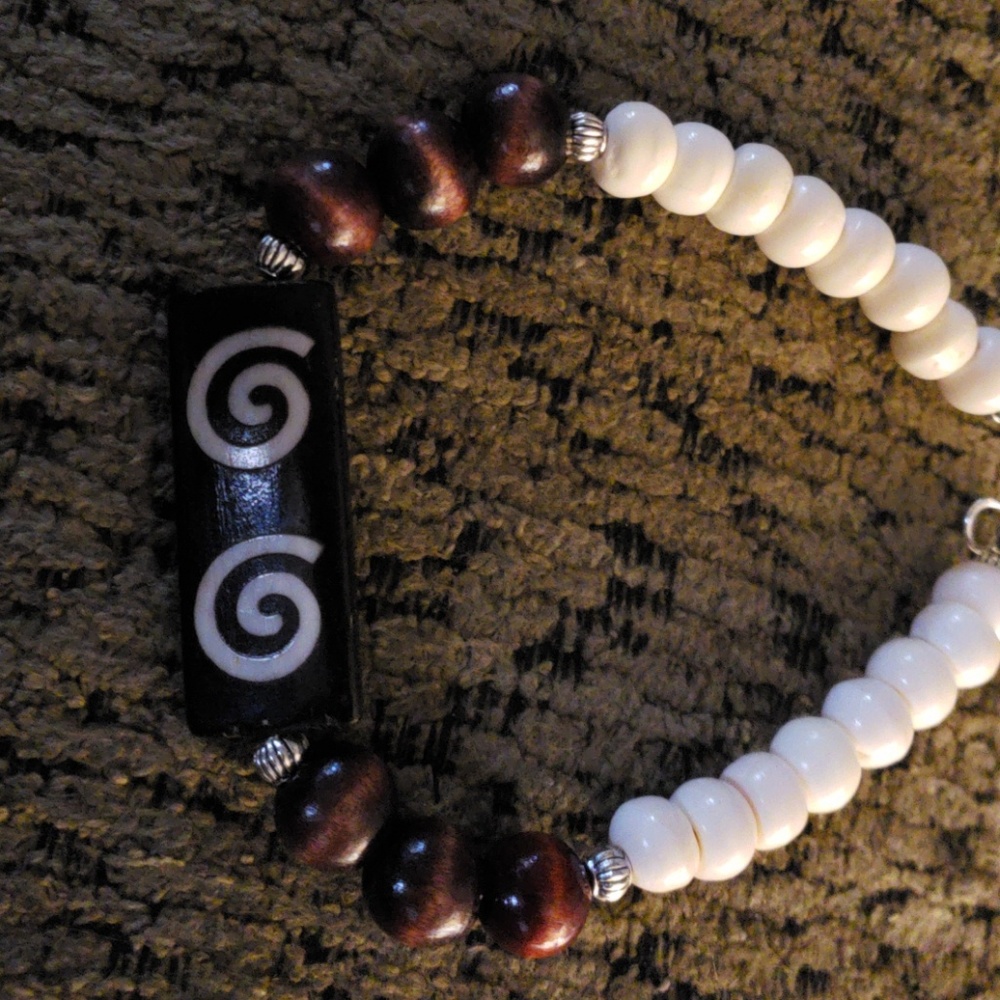 Unisex bracelet